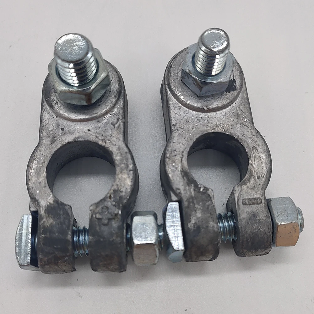 Pair of Battery Terminals Positive / Negative with 10mm Stud, Nut + -