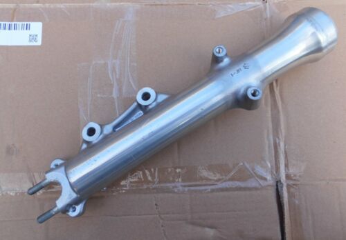 Suzuki GT380K/L Front Fork Slider 51130-33130, Genuine, NOS - Picture 4 of 5