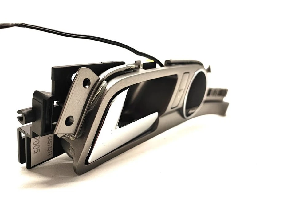 Volkswagen Phaeton 2012 Links Innentürgriff Innentüröffner vorne 3D0837113 - Изображение 4 из 4