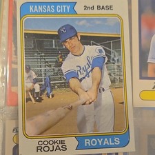 Topps 1974 #278 Cookie Rojas Kansas City Royals Baseball Card