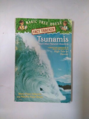   Tsunamis and Other Natural Disasters: Magic Tree House