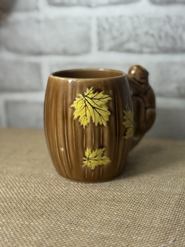 Vintage Squirrel Handle Mug Hand Decorated Yellow Leaf Brown Glaze Pottery 50s - Picture 6 of 14