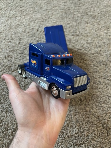 Kyle Petty 1997 Hot Wheels Team Transport Truck Vintage - Picture 4 of 12