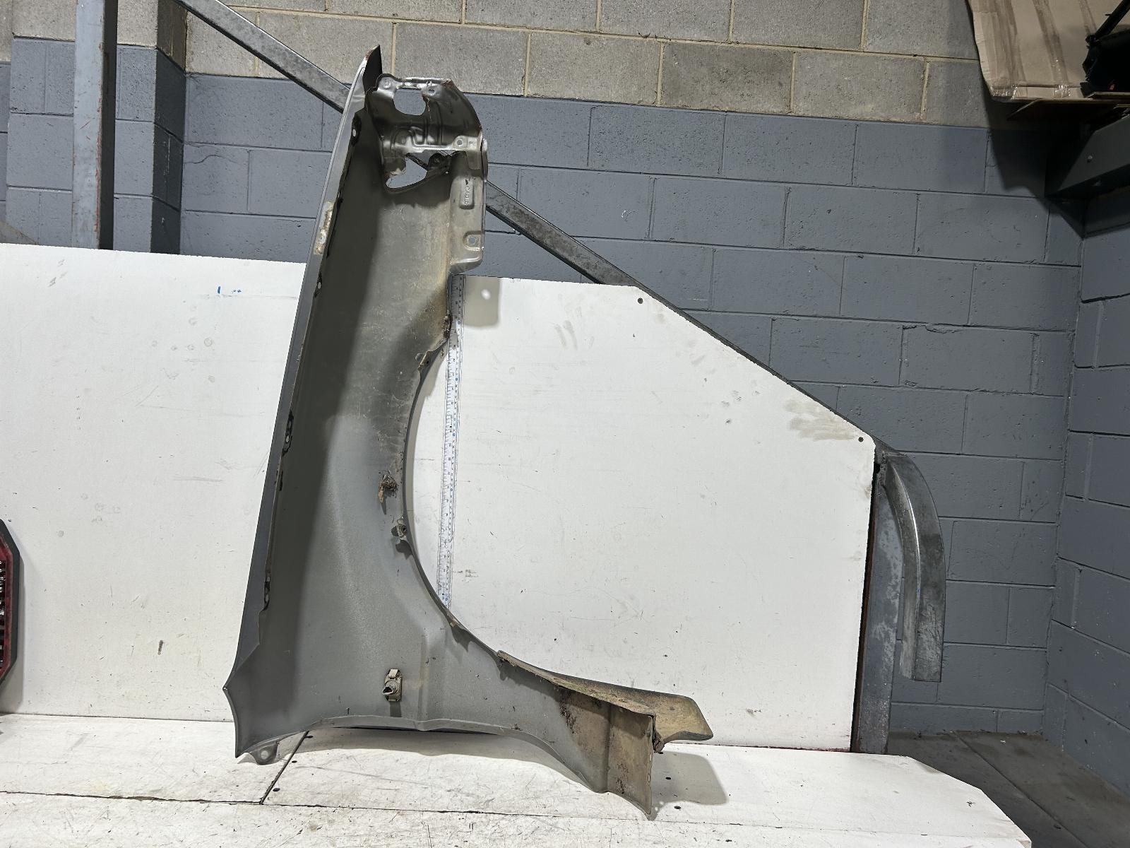 Toyota Corolla Left Guard AE95 06/1989-06/1991 - thumbnail 6