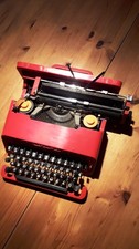 Mechanische Schreibmaschine | „Klassiker“ Olivetti Valentine