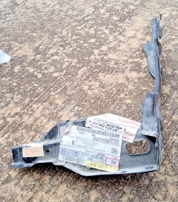 Genuine Toyota Corolla 2009-13 Upper Radiator support 53203-02110 LOC-144