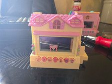 Pixel Chix Yellow House, Virtual Dollhouse. NOT WORKING, FOR PARTS ONLY