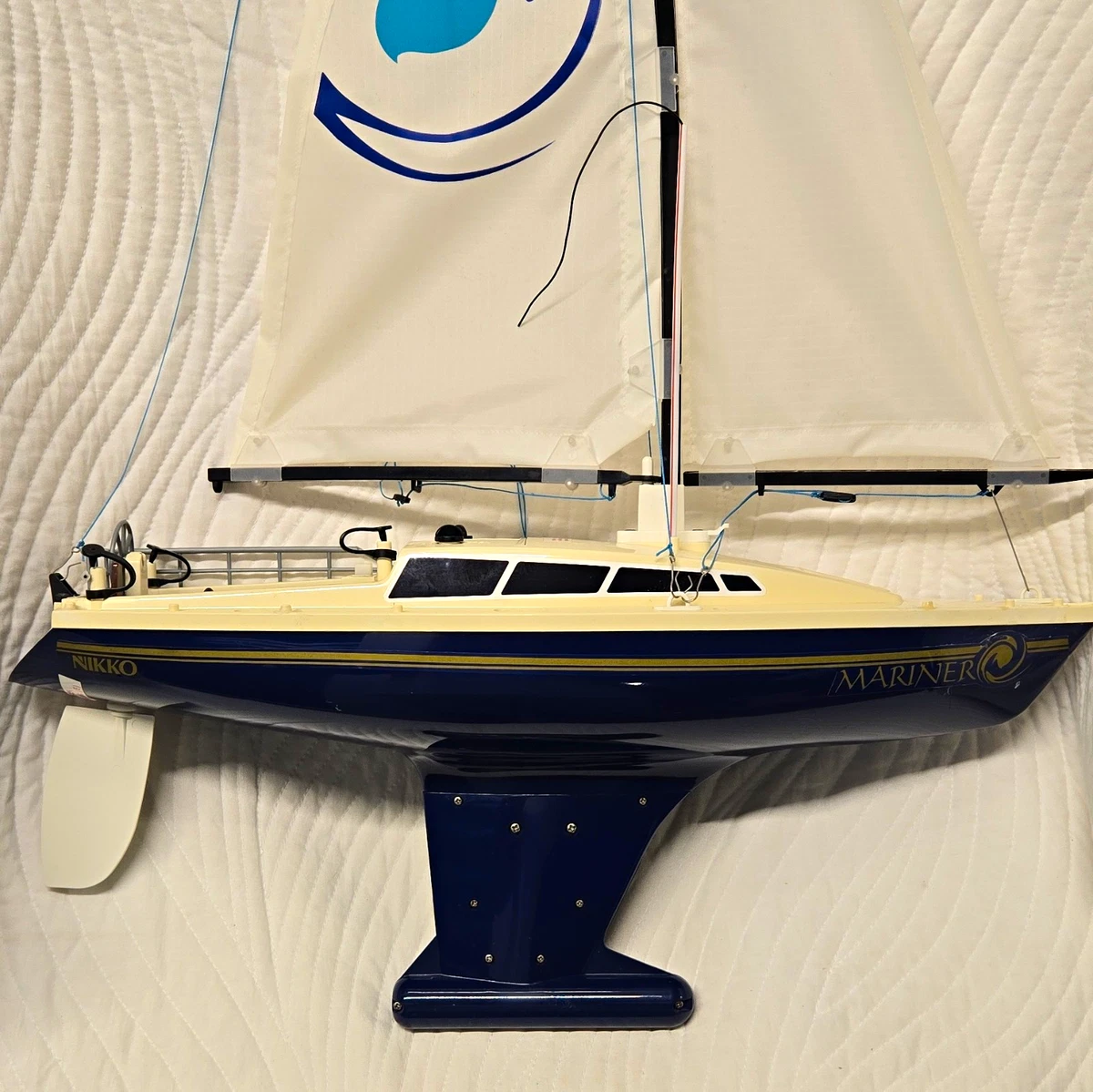 Preços baixos em Grau de brinquedo Nikko Branco RC Barcos e