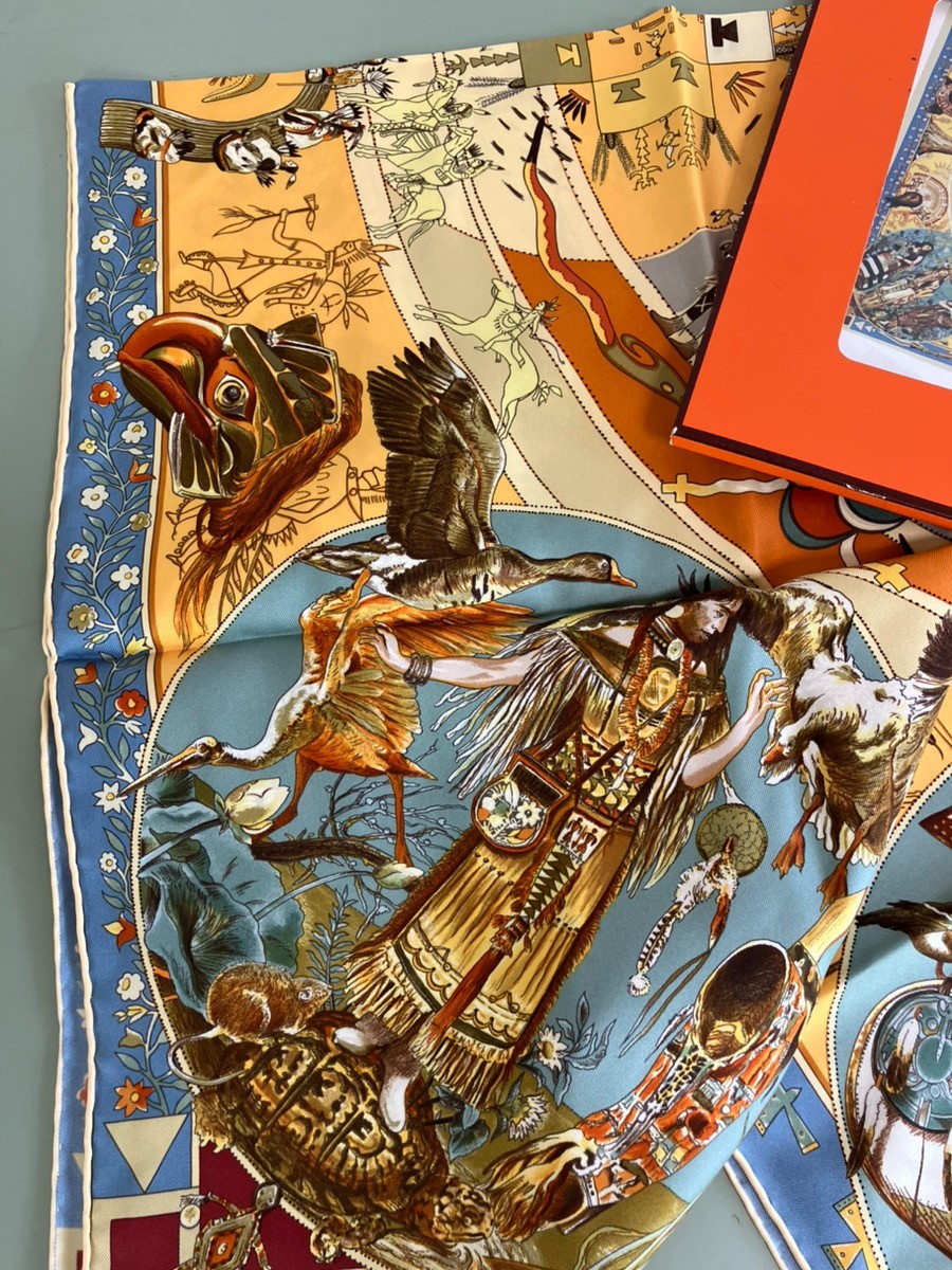 Hermès Scarf Carre 90Mythologies des Hommes Rouges VINTAGE/Kermit