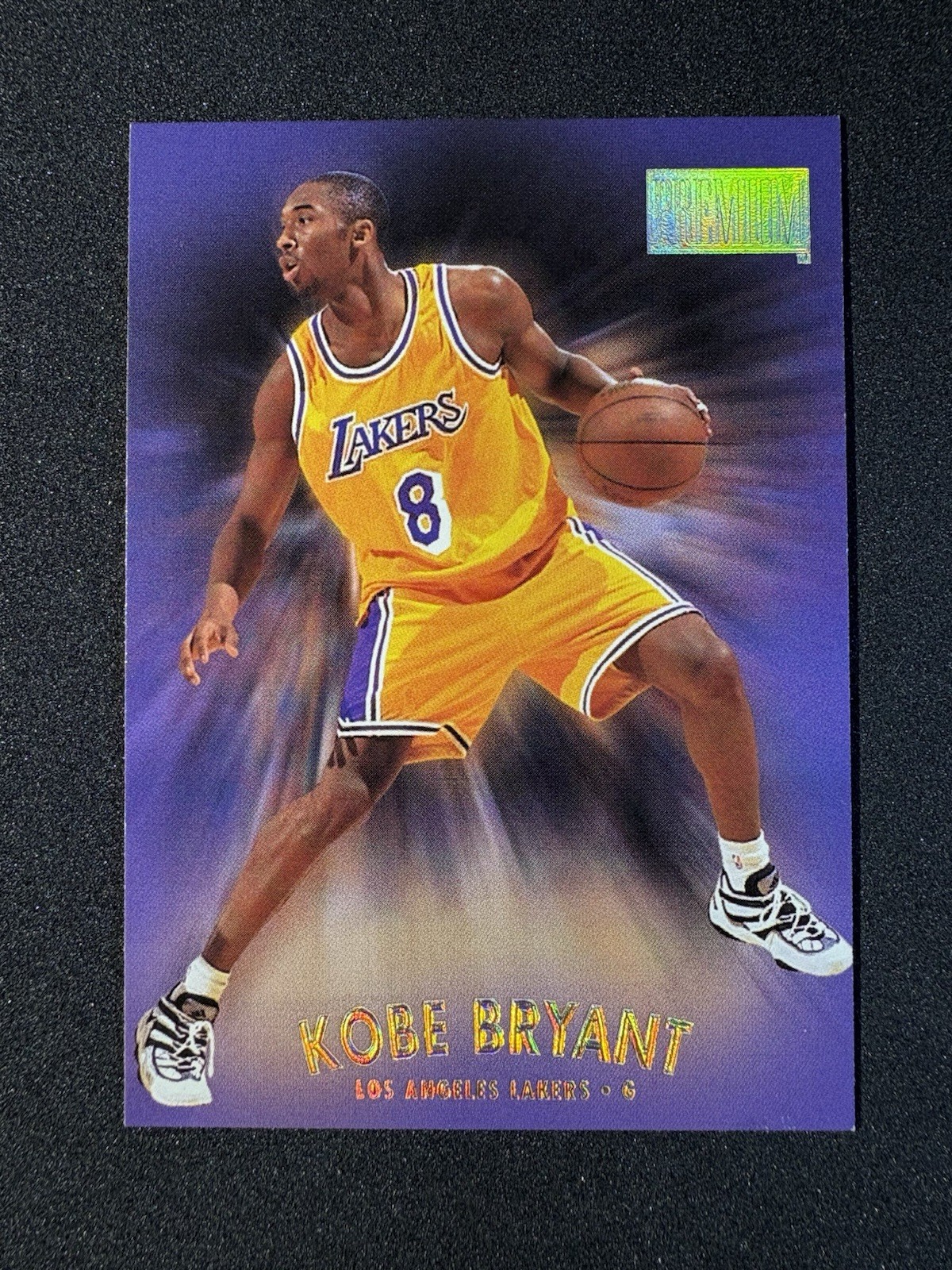 Kobe Bryant #23 1997 SkyBox Premium Los Angeles Lakers Basketball Card NBA