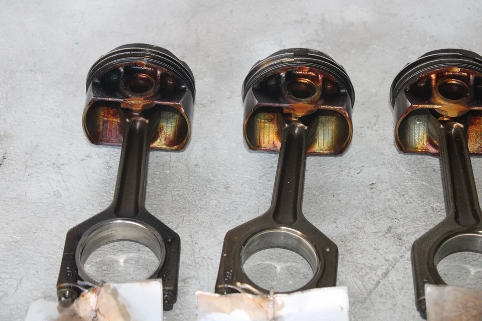 Pistón de varilla de conexión del motor N20 N26 2,0 L OEM BMW F10 F23 F25 F26 F30 528i X3 Foto 4 de 4