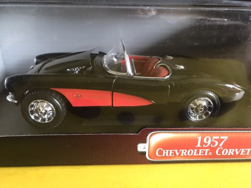 1957 CHEVROLET CORVETTE CONV. 1/18 YATMING ROAD SIGNATURE NIB MADE HONG KONG - Picture 2 of 8