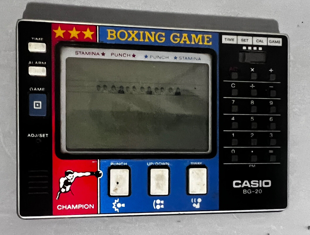Casio BG 20 - Boxing Game, and Calculator - alarm - vintage Casio BG 20 - Boxing Game, and Calculator - alarm - vintage