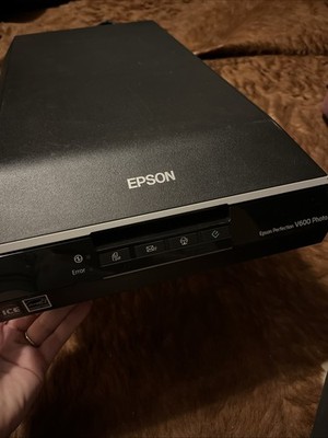 Epson Perfection V6 Hundred Photo And Document Scanner Only No Cord