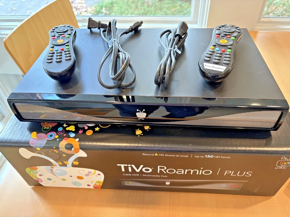 TiVo Roamio Plus 1TB HD DVR - TCD848000 ohne lebenslanges Abo