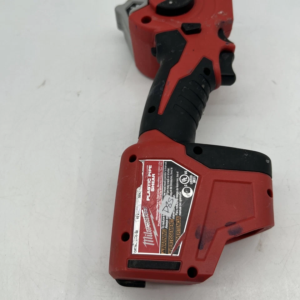 Milwaukee M12 2470-20 Plastic Pipe Shear Kit - Red D85 - Image 4 of 4