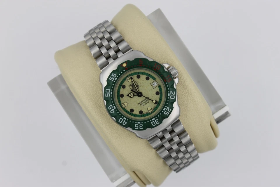 Женские часы Tag Heuer WA1412.BA0495 Formula 1 зеленые серебристые 372,508 нержавеющая сталь - Изображение 3 из 4