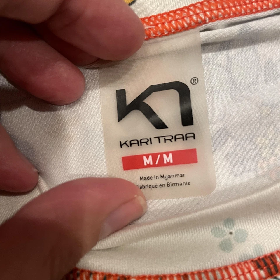 Camisa Kari Traa Mujer Mediana Crema Floral Manga Larga Capa Base Térmica Asiática Foto 3 de 4