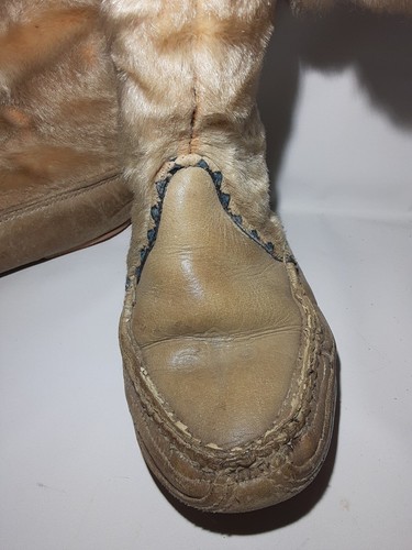 Botas de Piel Rubias Vintage Años 60 Greb MUKLUK Talla 7 Bronceadas Bordadas Diseño Étnico - Imagen 3 de 24
