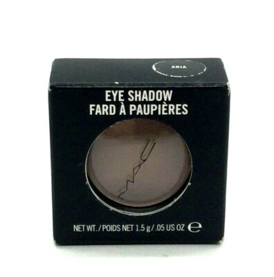 MAC 0.05 oz / 1.5 g eye shadow Discontinued Rare New in Box Select Color R23