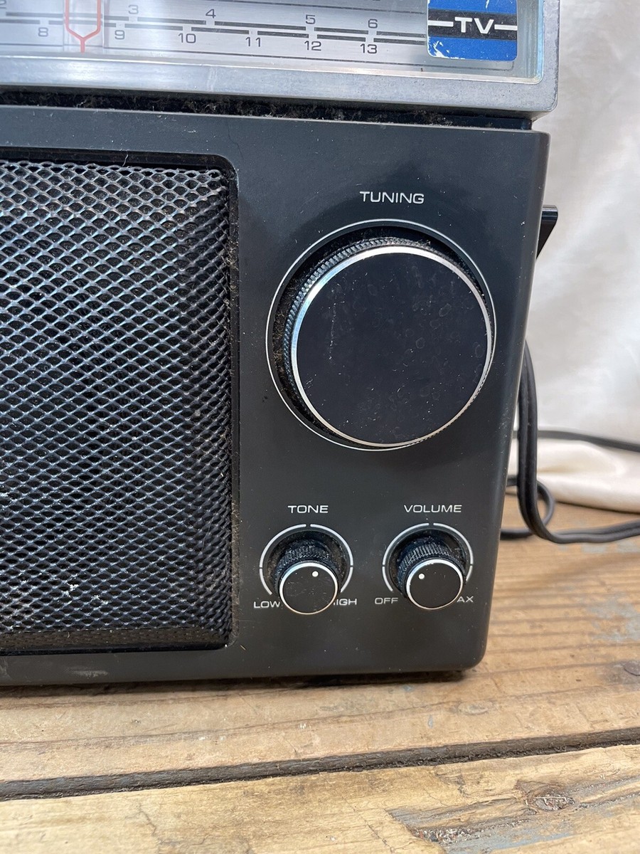 TOSHIBA MODEL RP750FT MW/SM/FM ラジオ