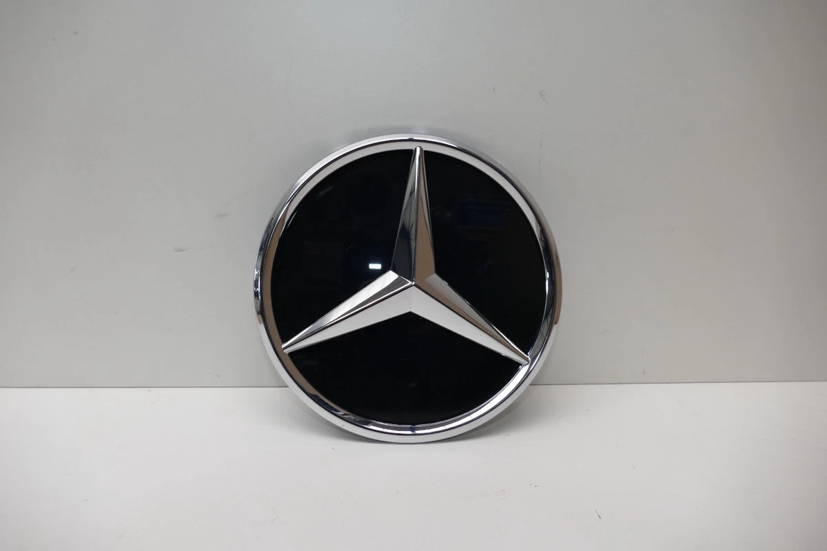 Mercedes stern aus kühlergrille demontieren. - Start