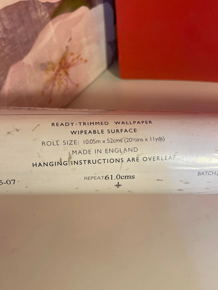 Papel pintado recortado Osborne & Little Ready, W5515-07, lote: 1176S, limpiable - Imagen 3 de 4