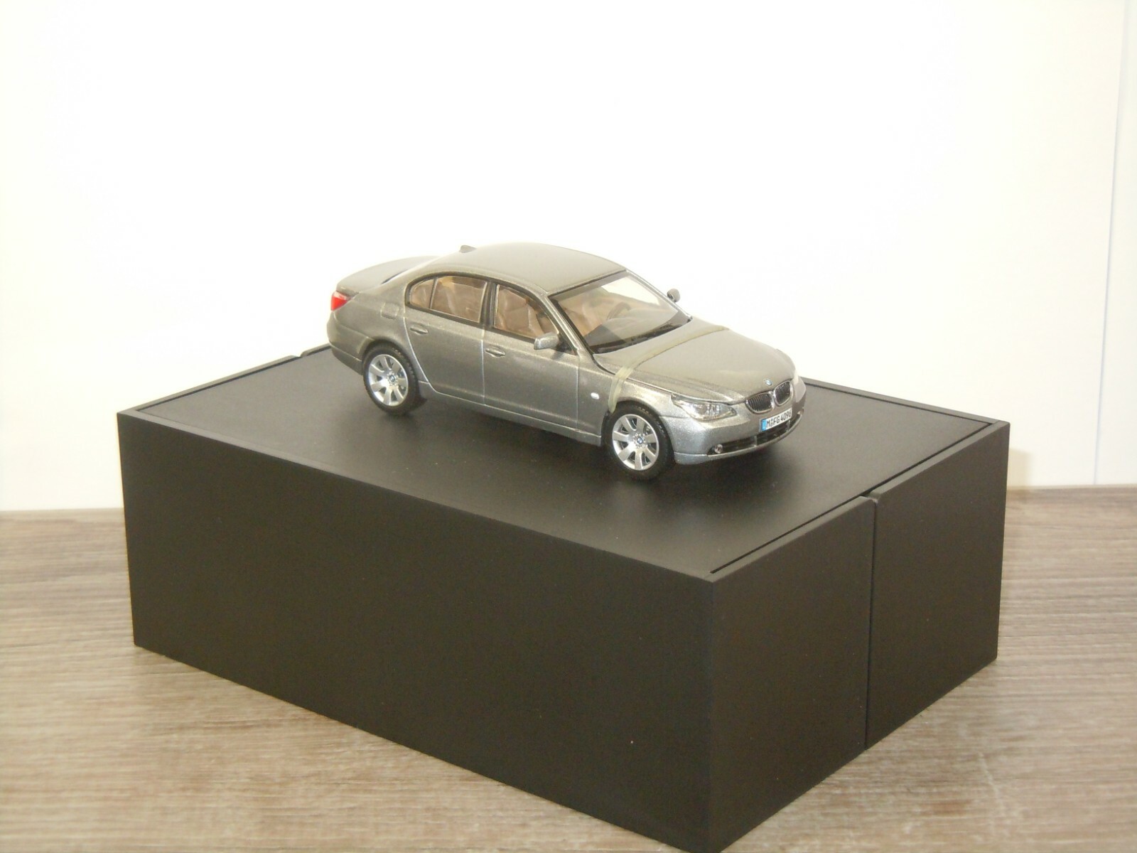 Picture 4 of 5