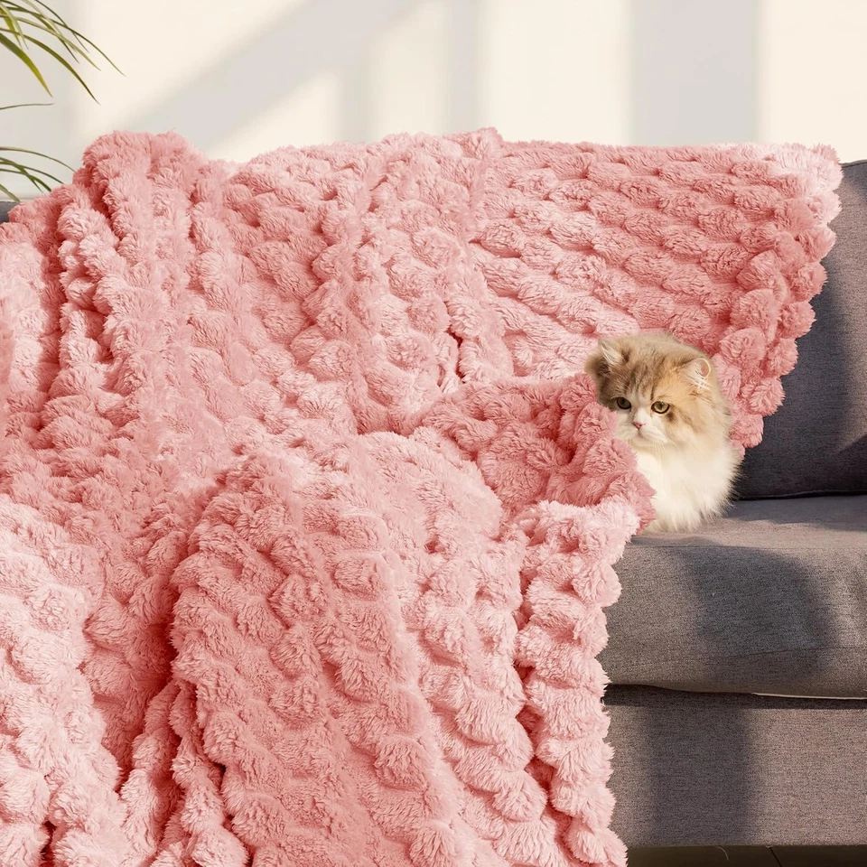 Queen Size Cozy Jacquard Blanket 90x90 Ivory Soft All Season Warm Throw Machine - Image 2 of 4