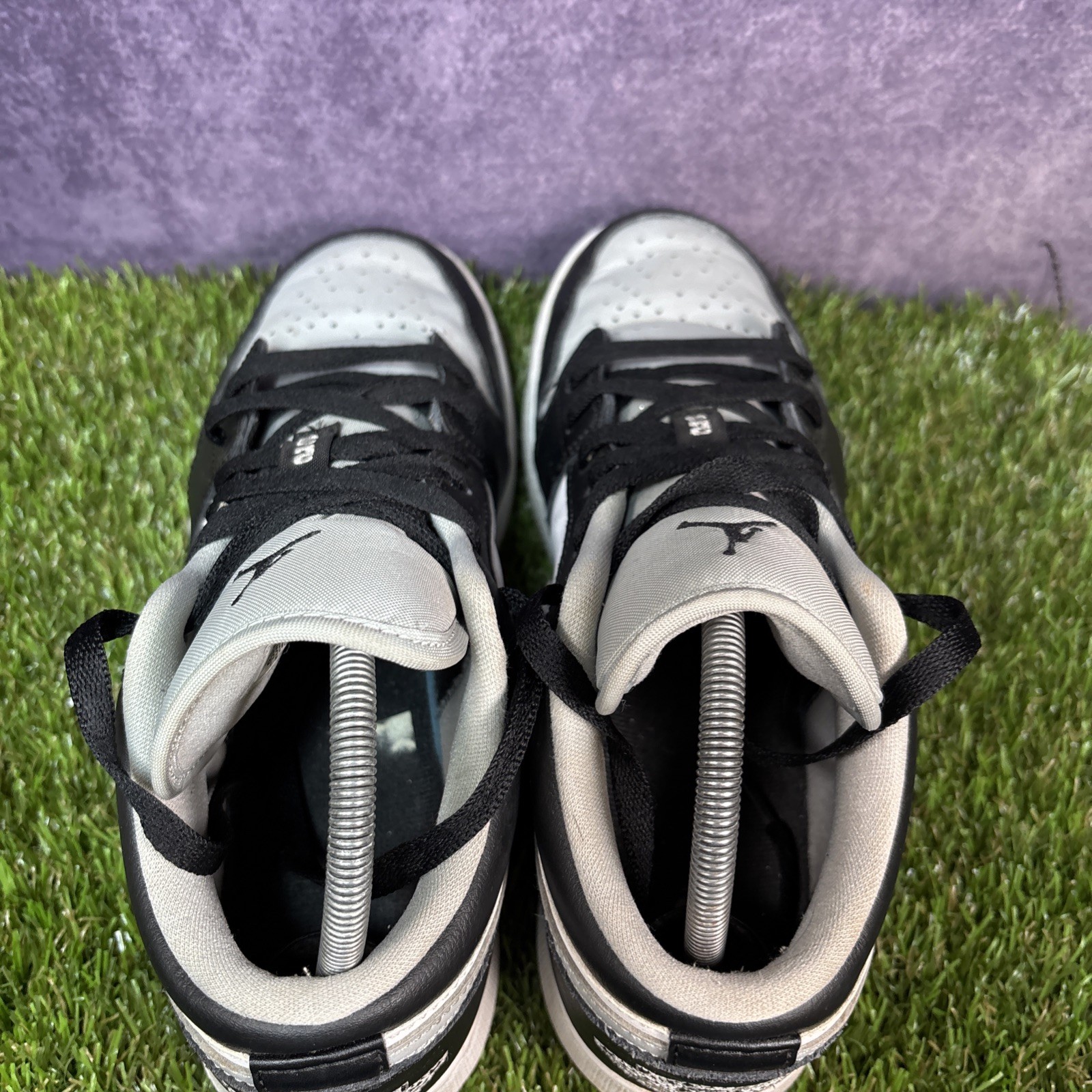 Nike Jordan 1 Low Retro Light Smoke Grey Trainers - Black Sole/Laces Size 6 image 6