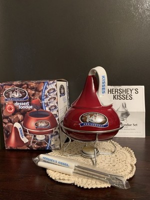 New~Hershey s Kisses 100th Anniversary Dessert Fondue Set Limited Edition. VNC.