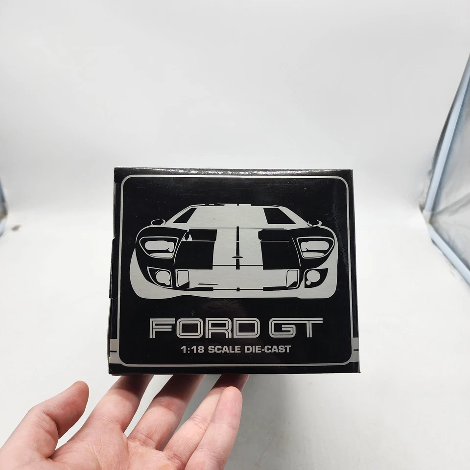 Ford GT Concept 1/18 Scale Die Cast Car Yellow W/Black Bean Stalk Group #10020 - Image 3 of 4