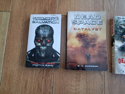 Game/Movie Tie-in Book Novels Bundle Paperback Dead Space Terminator Horror - Picture 2 of 18