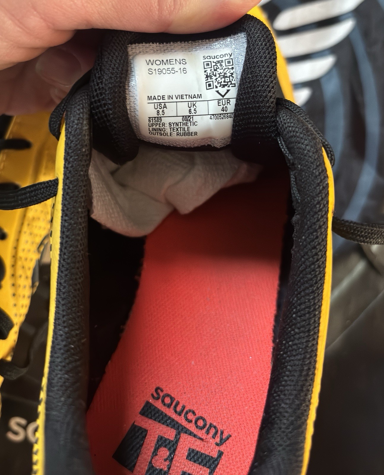 Saucony Spitfire Track & Field Shoes-Women’s 8.5 Gold/Black w/Bag, Spikes & Tool thumbnail 10