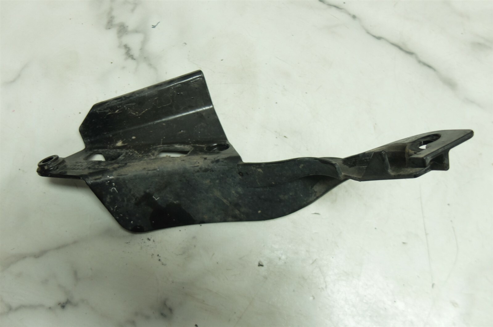 12 Aprilia Mana 850 GT ABS water coolant radiator hose heat shield