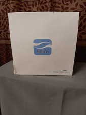 Home Skinovation Silk  n Flash  Go Permanent Face Body Hair Removal New-open box