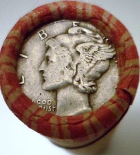 Silver Mercury Dime on the end of a 50 coin Mixed Indian / Wheat Roll 03y