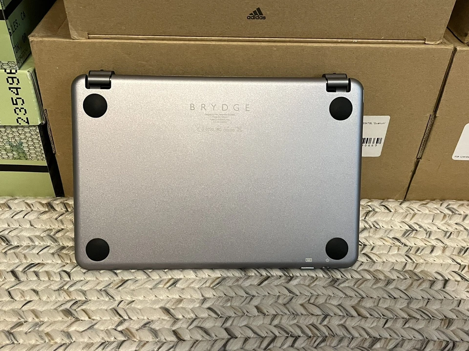 Brydge Apple iPad mini Keyboard - iPad mini 1,2,3 - Silver - Image 2 of 2