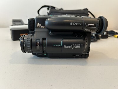 Sony Handycam CCD-TR7 Video Camera Recorder 8X Hi-Fi Stereo