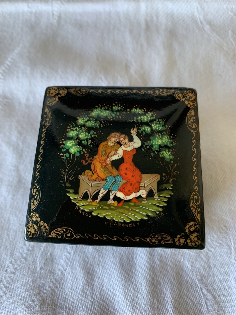 洋書 Russian Lacquered Miniatures 洋書 Russian Lacquered Miniatures Vintage Russian Lacquer