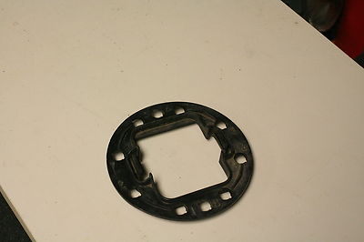 1970'S TO 1980'S B O P GM HEI DISTRIBUTOR CAP PLUG WIRE RETAINER HOLD DOWN