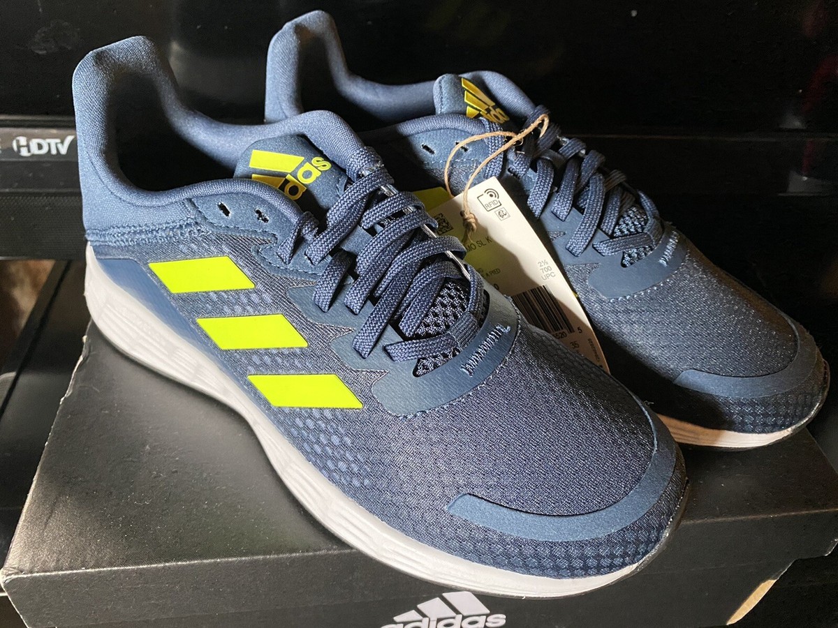 Adidas Duramo Kids Shoes Size New!