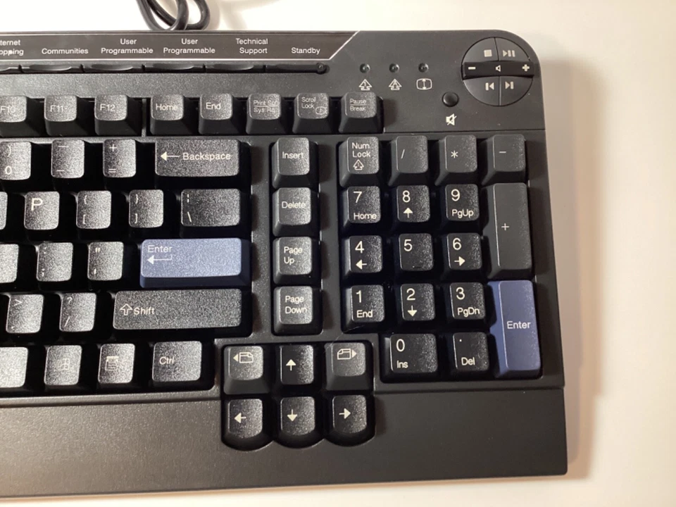 IBM 09N5549 MEDIA ACCESS PRO KEYBOARD WINDOWS CD DISC MANUAL BLACK - Image 4 of 4