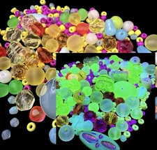 Mixed Lot Uranium Cadmium Glass  Vintage Uv Reactive Beads Rare Colorful 40g
