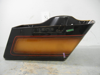 2024 HD Electra Glide Ultra Limited FLHTK Right Saddlebag OEM, Used 90202756EZC