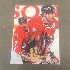 Fleer 1994-95 Ultra Chris Chelios Chicago Blackhawks #32 Autographed Card