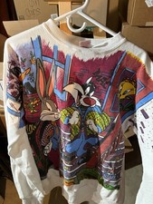 Vintage Rare Looney Tunes FREEZE Crewneck Sweatshirt