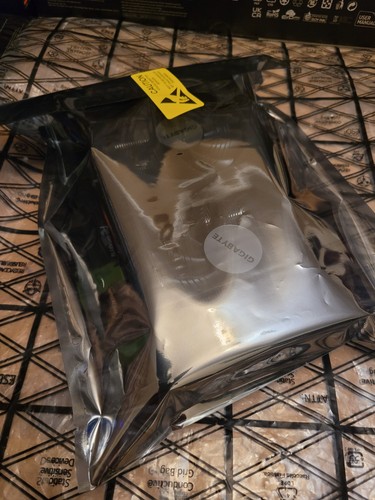 Nvidia Geforce Gigabyte RTX 4060 8gb pcie PC Gaming Grafikkarte amd gfx - Bild 2 von 23