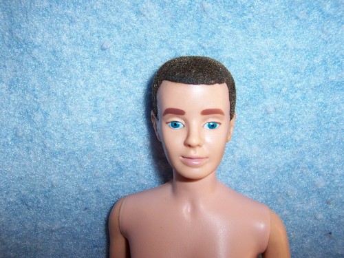 1960 Ken doll in Time for Tennis #790, White Collectors box + Extra - Picture 6 of 12