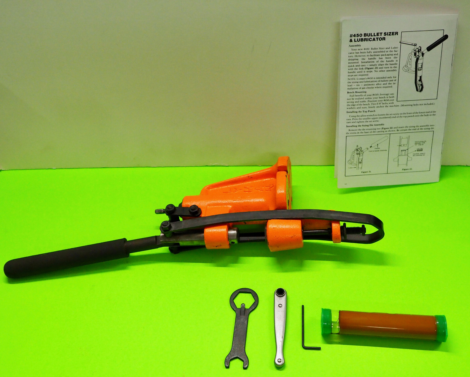 Lyman 450  Bullet Sizer/Lubricator-(2745880)--Orange